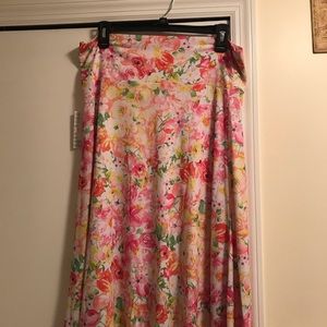 🌸NWT🌸LulaRoe Azure Skirt Size XL